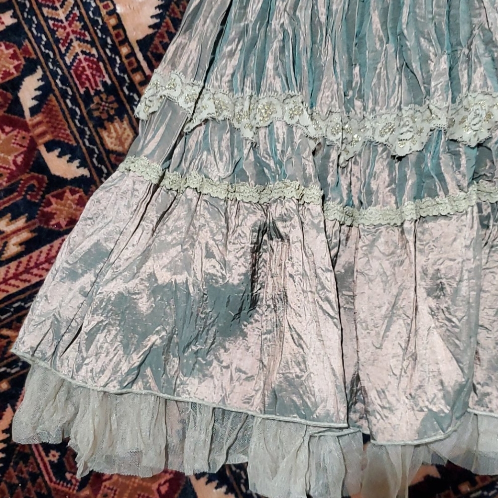Top + Skirt - Picture 5 of 9